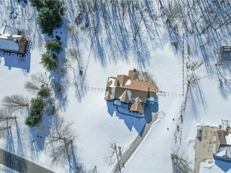 446 Brenelle Lane, Medina, OH 44256 Photo 2