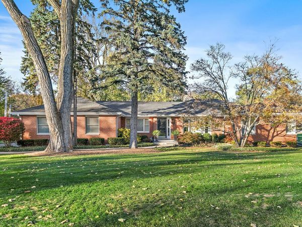 454 Harvard Avenue, Barrington, IL 60010