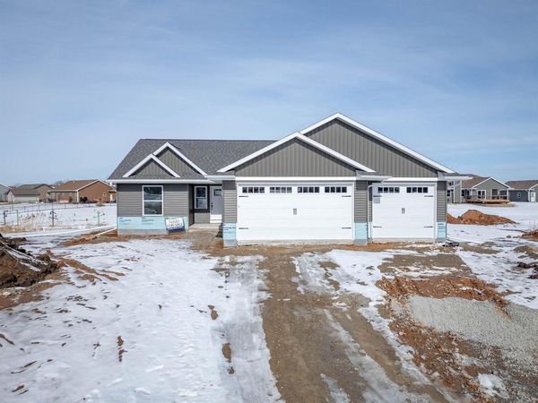 5316 CORNHUSK LANE, Omro, WI 54963