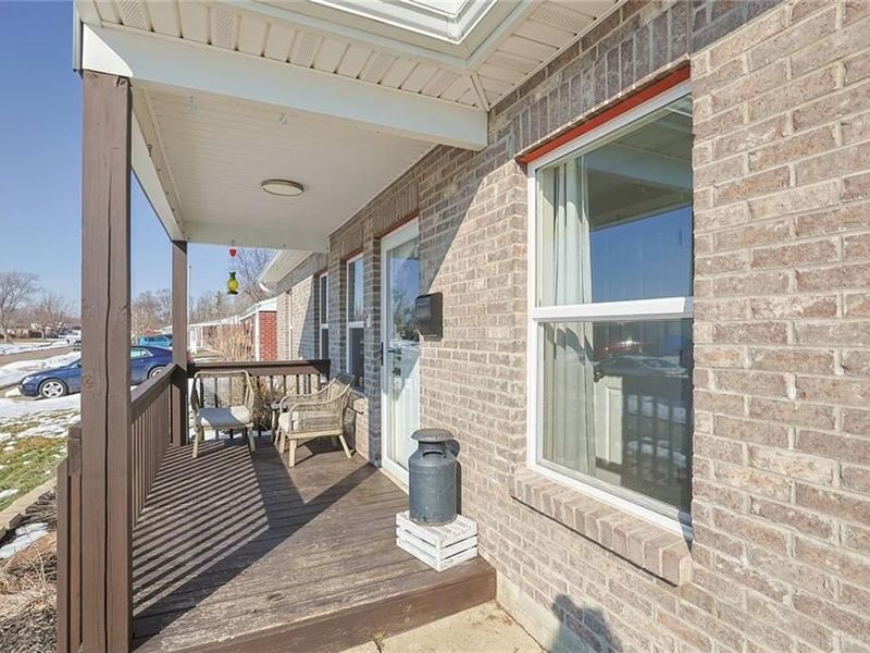 169 Brookmoor Drive, Brookville, OH 45309 Photo 2