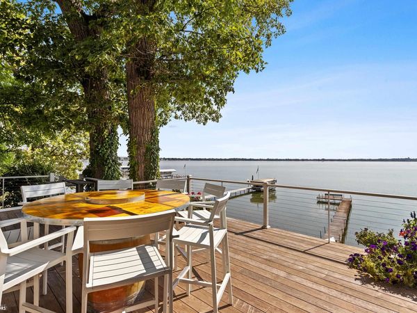 1517 N Shore Drive, Clear Lake, IA 50428