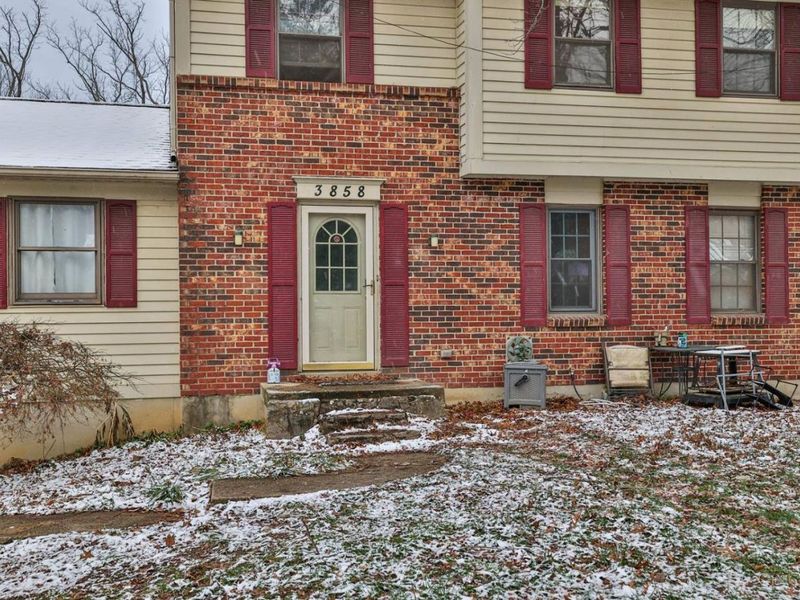 3858 Heritage Oaks Drive, Union Twp, OH 45102 Photo 4