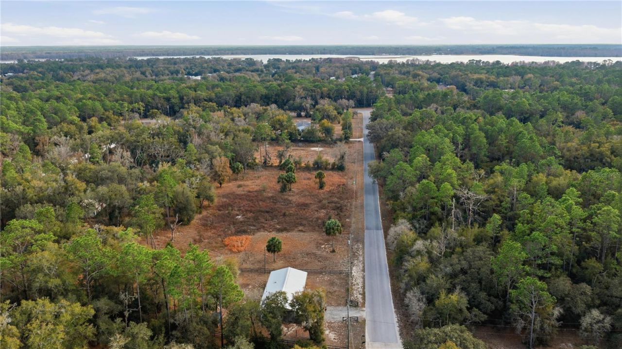 19511 SE 110th Avenue, Inglis, FL 34449 Photo