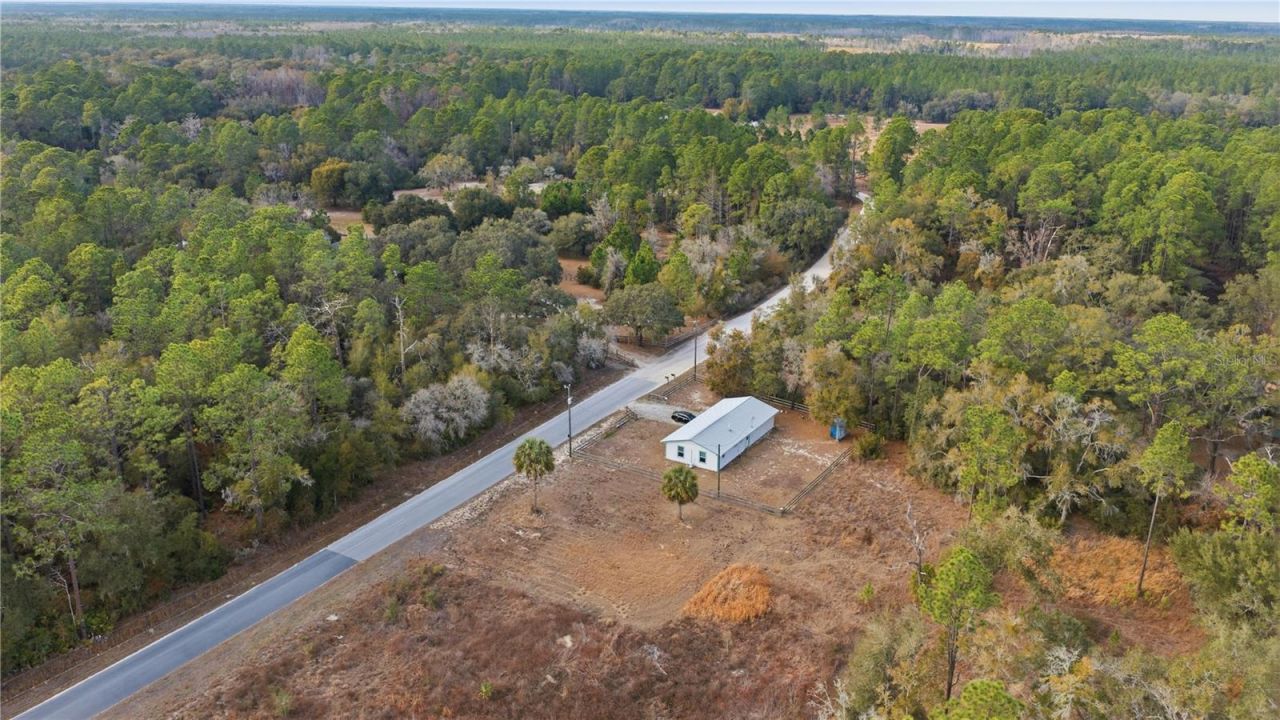 19511 SE 110th Avenue, Inglis, FL 34449 Photo