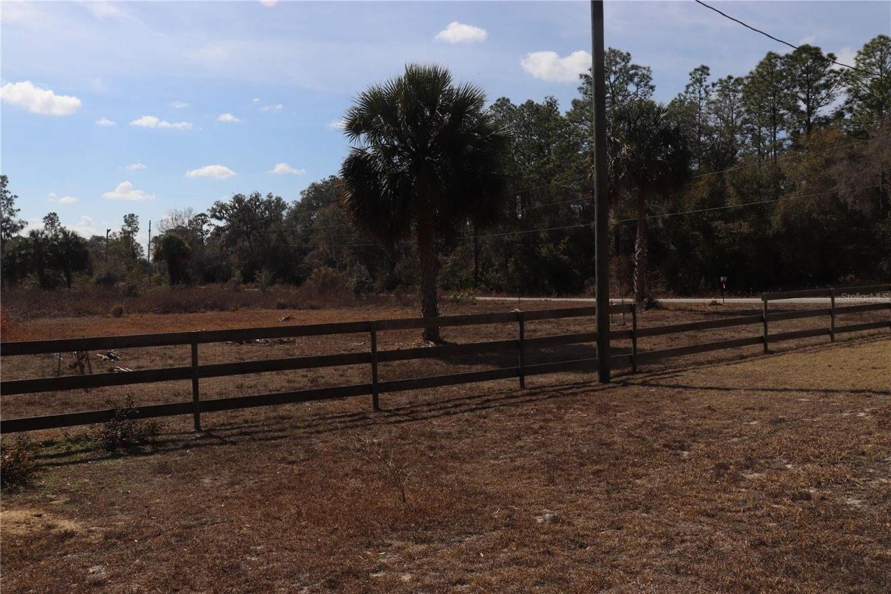 19511 SE 110th Avenue, Inglis, FL 34449 Photo