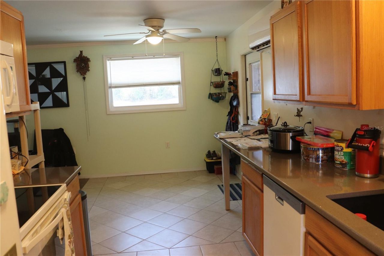 19511 SE 110th Avenue, Inglis, FL 34449 Photo