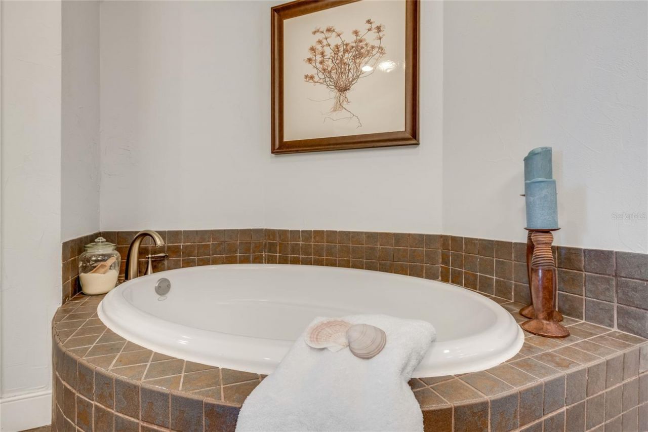 1925 S Atlantic Avenue, Unit 1005, Daytona Beach Shores, FL 32118 Photo