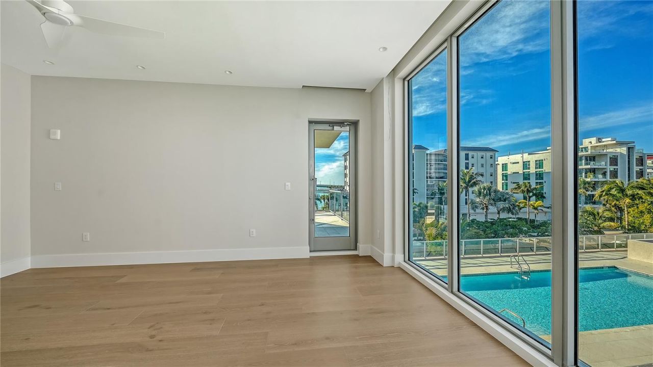 223 Golden Gate Point, Unit 302, Sarasota, FL 34236 Photo