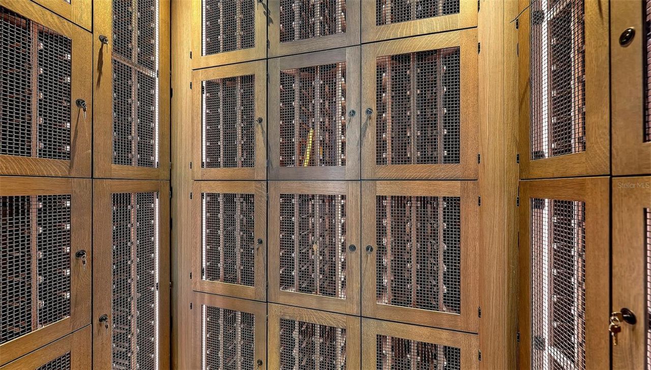 223 Golden Gate Point, Unit 302, Sarasota, FL 34236 Photo