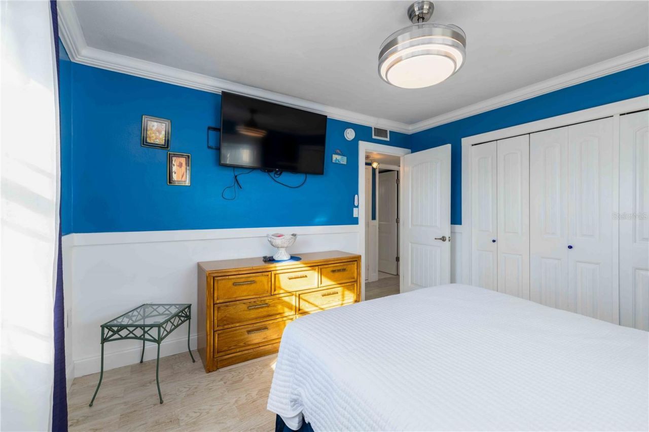 111 9th Street N, Bradenton Beach, FL 34217 Photo