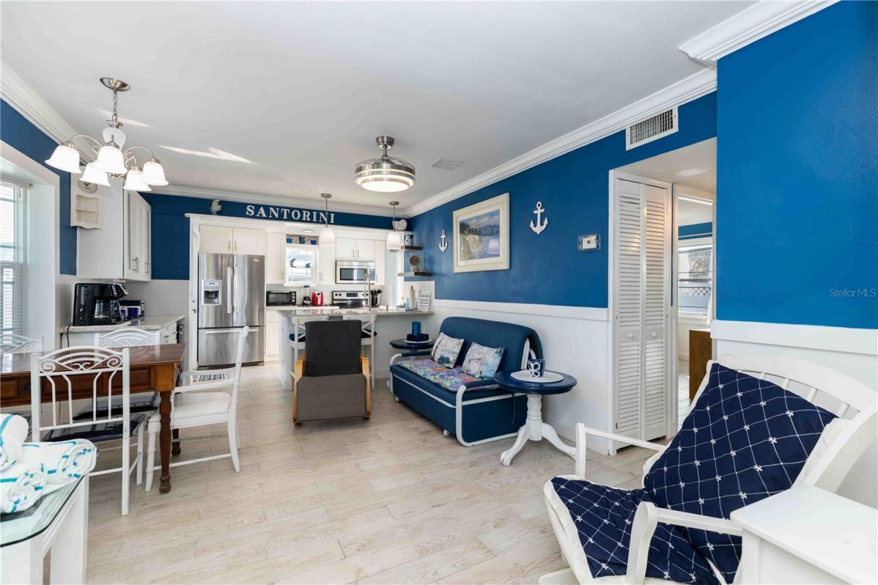 111 9th Street N, Bradenton Beach, FL 34217 Photo