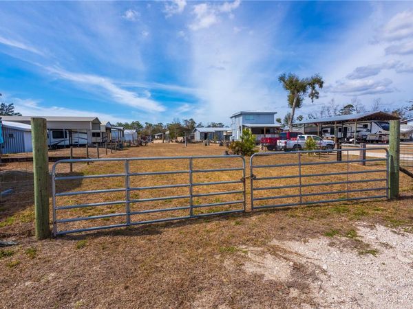 507 4TH STREET NW, STEINHATCHEE, FL 32359