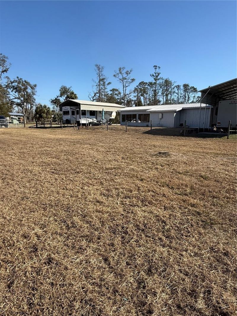 507 4th Street Nw, Steinhatchee, FL 32359 Photo