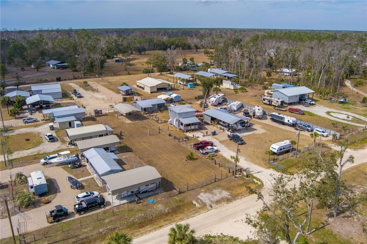 507 4th Street Nw, Steinhatchee, FL 32359 Photo
