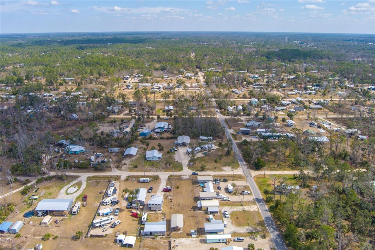 507 4th Street Nw, Steinhatchee, FL 32359 Photo