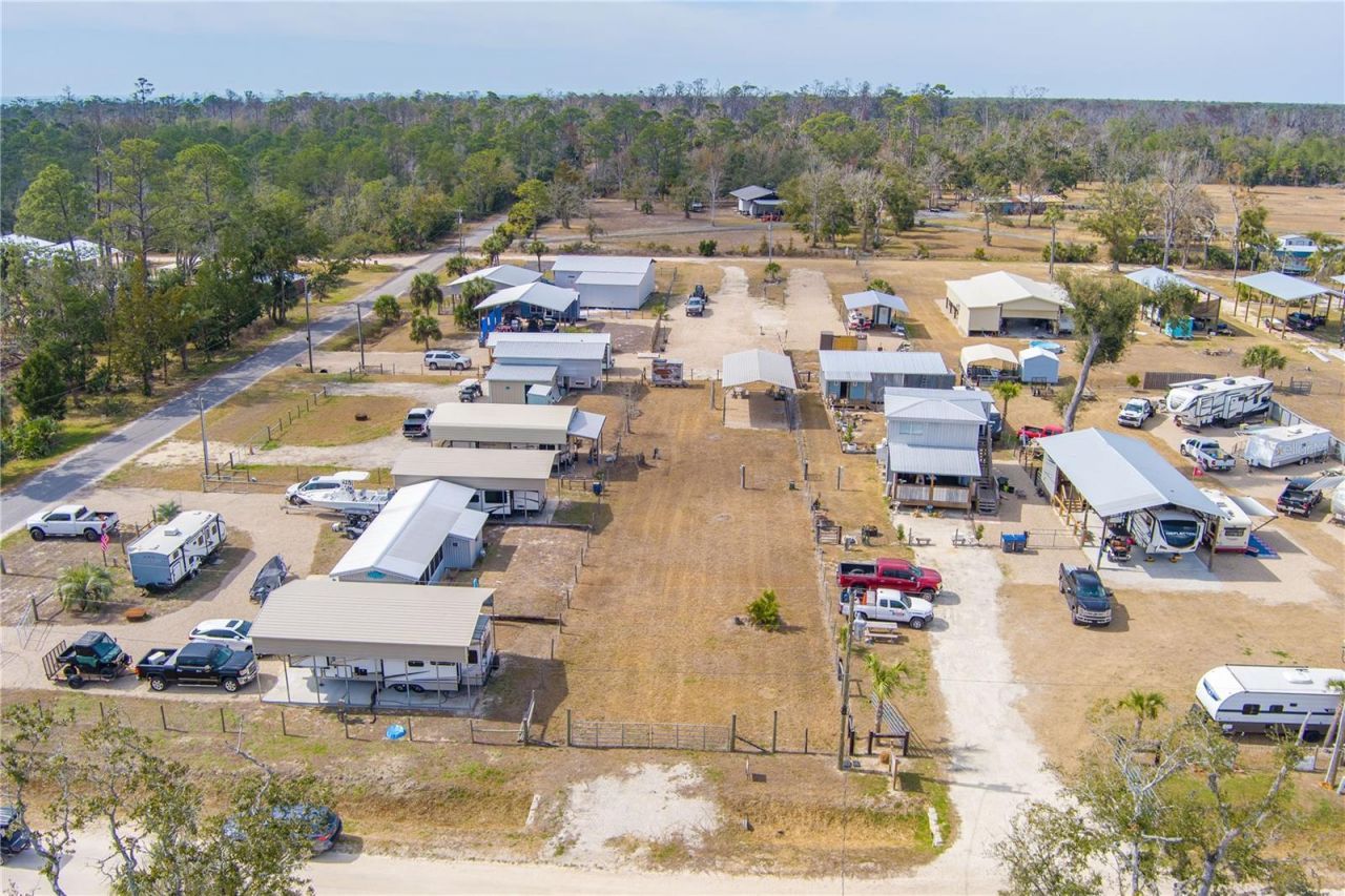 507 4th Street Nw, Steinhatchee, FL 32359 Photo