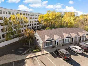 2560 Rice Street , Little Canada, MN 55113