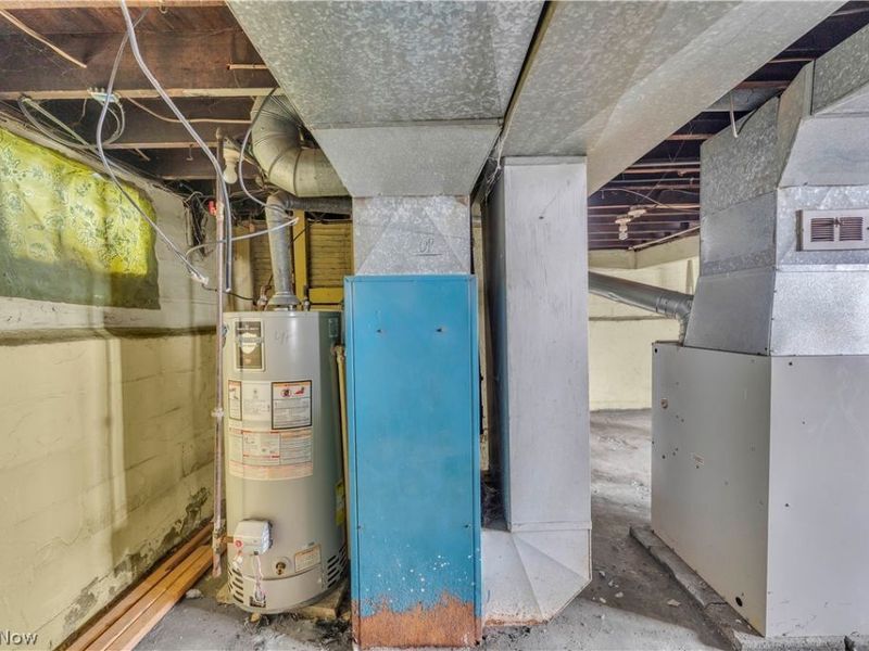 9617 Mount Auburn Avenue, Cleveland, OH 44104 Photo 41