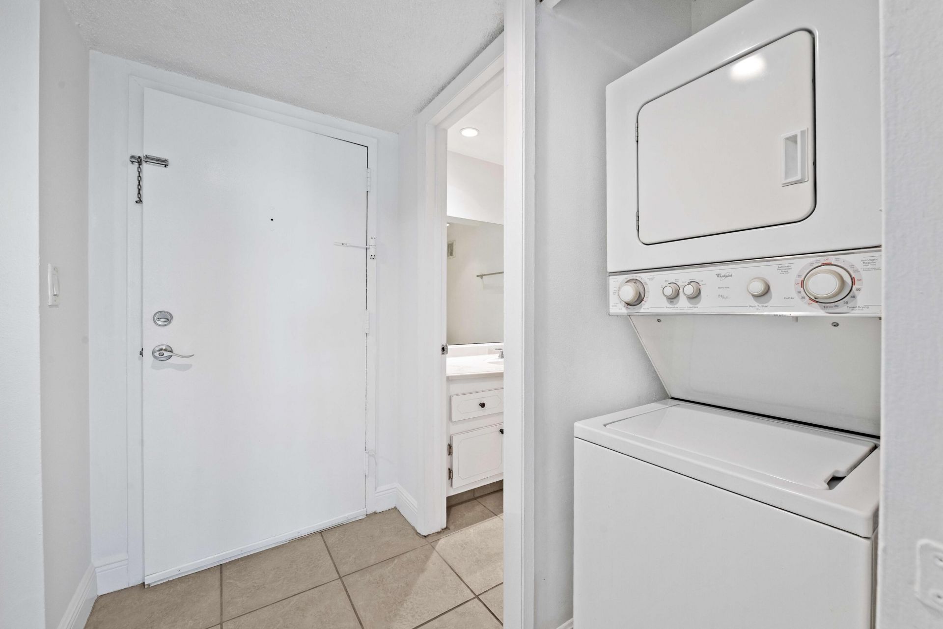 140 Lakeview Drive, Unit 103, Weston, FL 33326 Photo