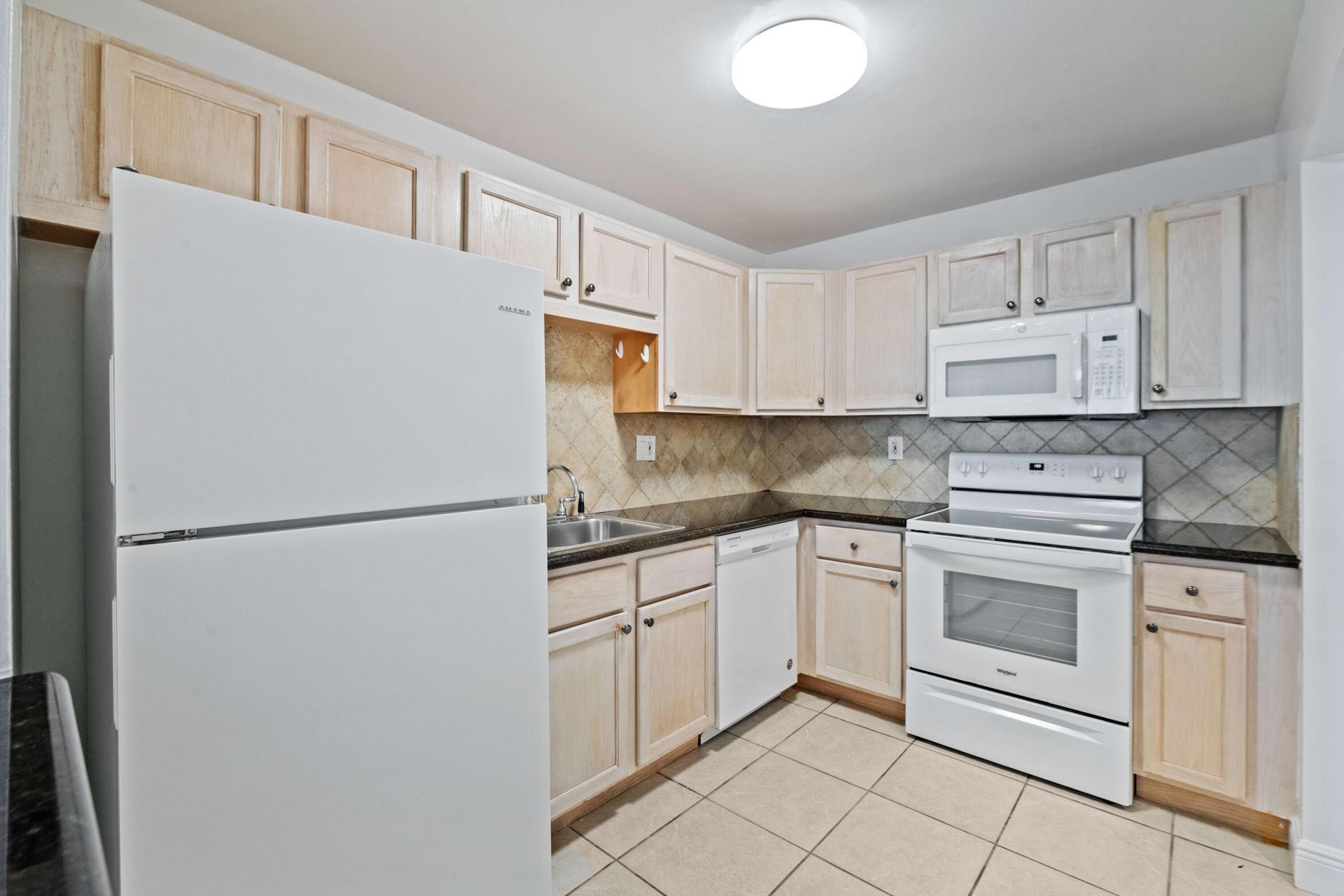 140 Lakeview Drive, Unit 103, Weston, FL 33326 Photo
