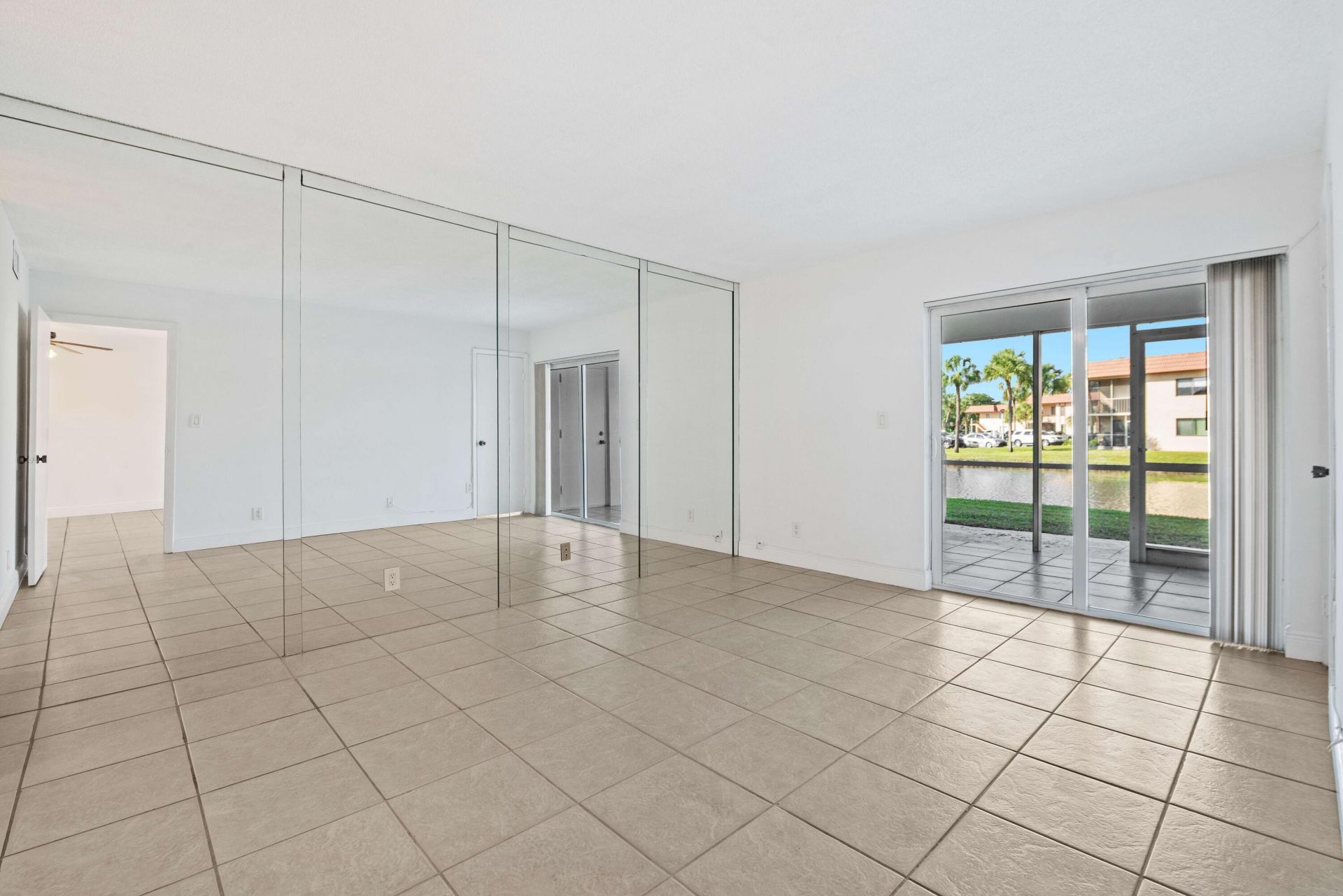 140 Lakeview Drive, Unit 103, Weston, FL 33326 Photo