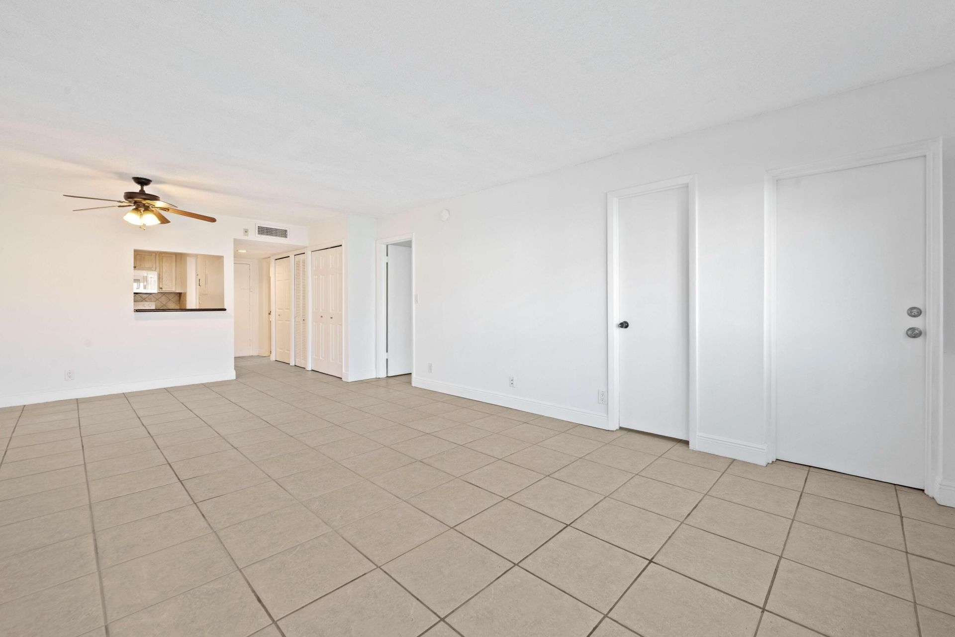 140 Lakeview Drive, Unit 103, Weston, FL 33326 Photo