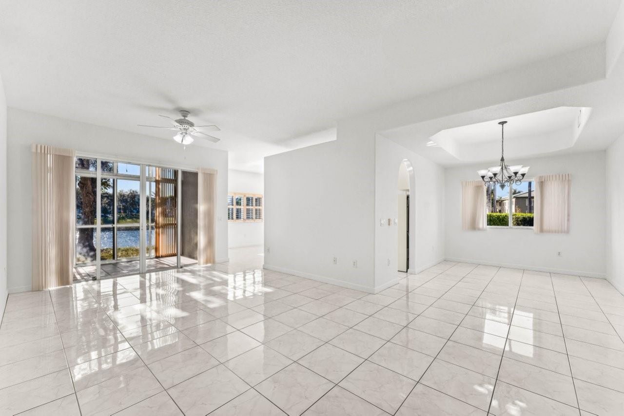 7832 E Exeter Boulevard, Unit 102, Tamarac, FL 33321 Photo