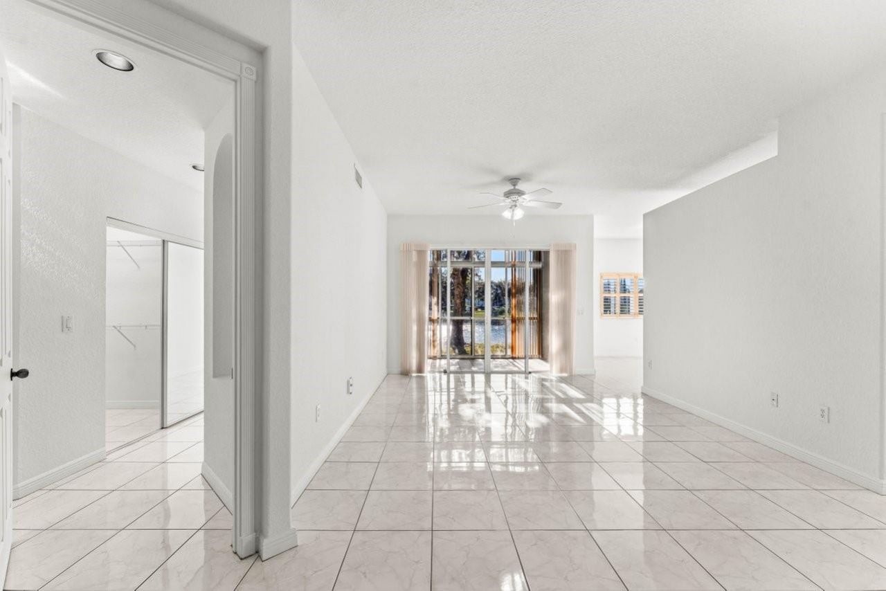 7832 E Exeter Boulevard, Unit 102, Tamarac, FL 33321 Photo