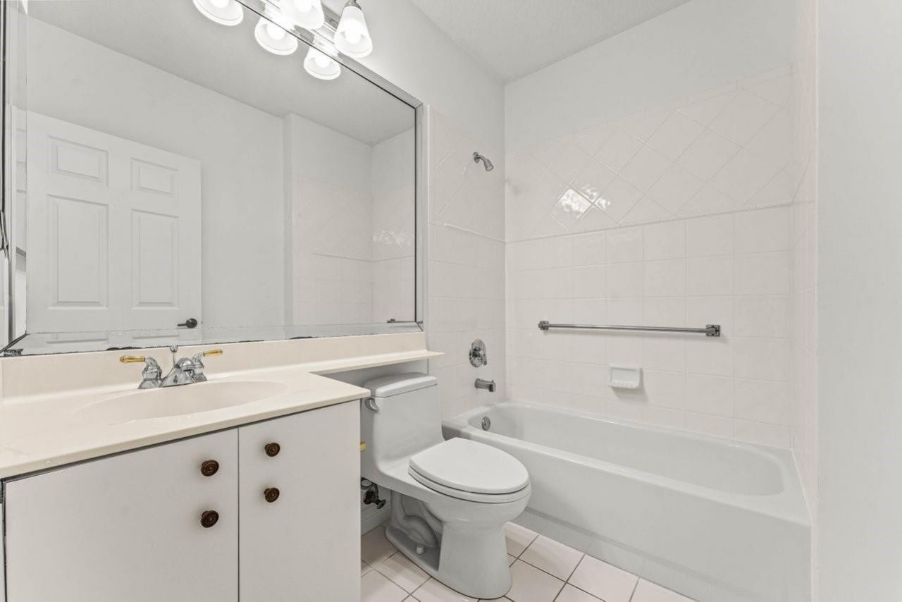 7832 E Exeter Boulevard, Unit 102, Tamarac, FL 33321 Photo