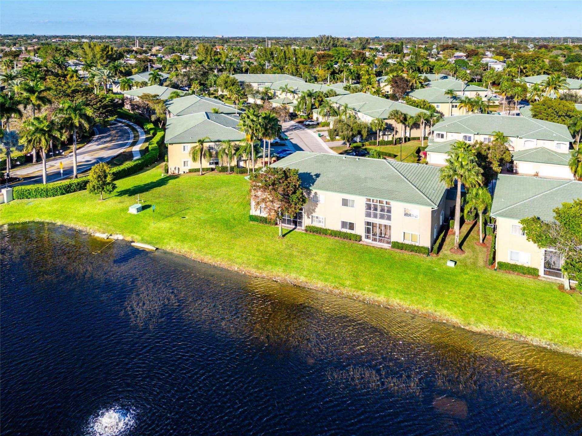 7832 E Exeter Boulevard, Unit 102, Tamarac, FL 33321 Photo