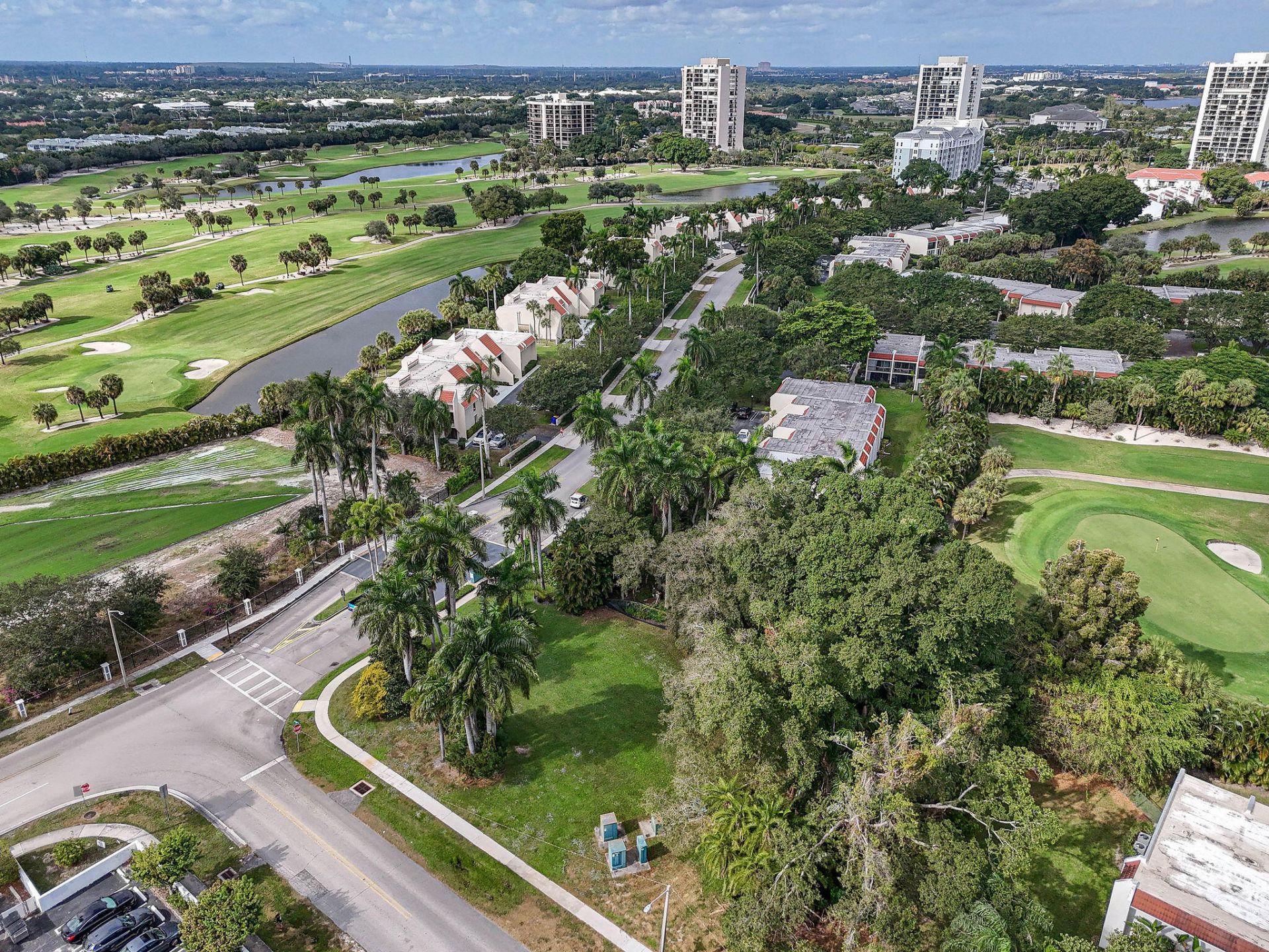 1617 Embassy Drive, West Palm Beach, FL 33401 Photo