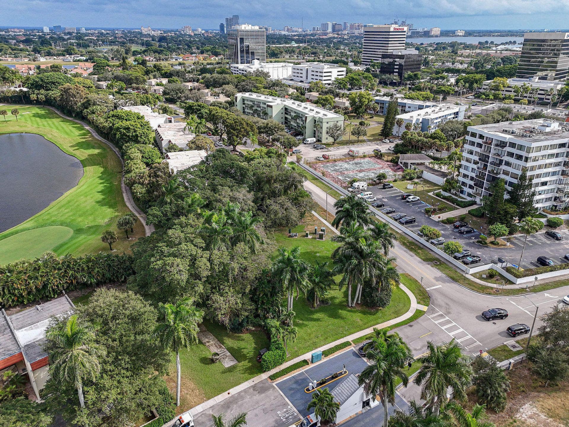 1617 Embassy Drive, West Palm Beach, FL 33401 Photo