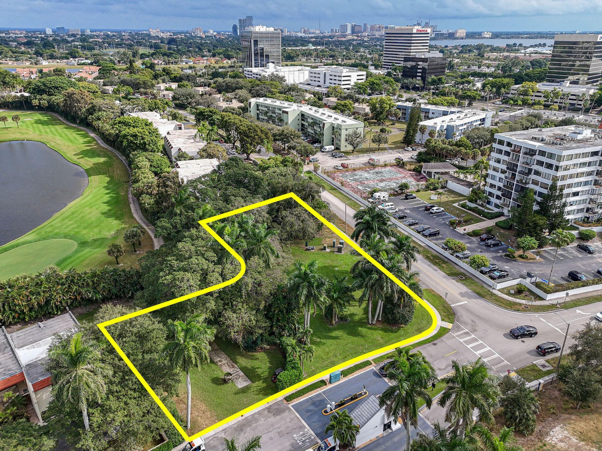 1617 Embassy Drive, West Palm Beach, FL 33401 Photo