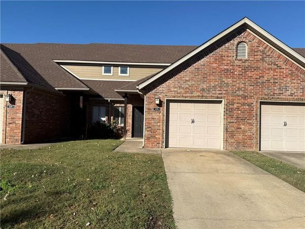 3236 Montrail Place, Fayetteville, AR 72704