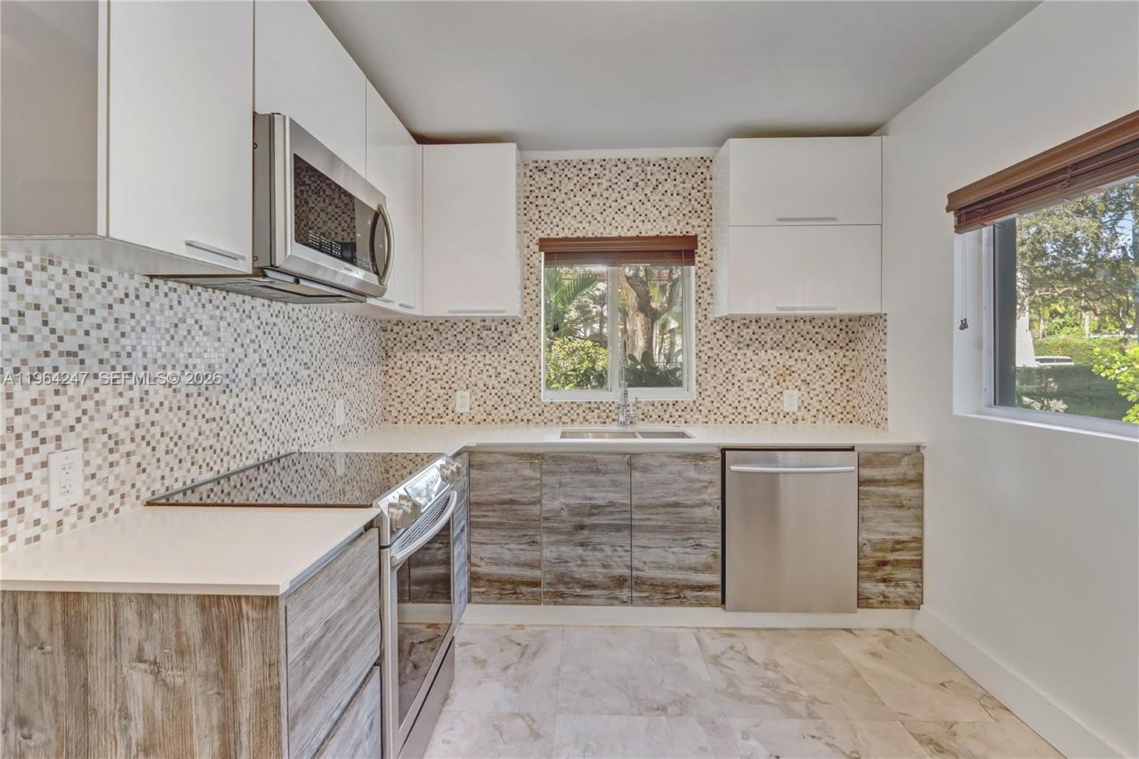 438 Mendoza Ave., Coral Gables, FL 33134 Photo