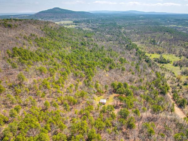 31541 W County Road 1350 , Kinta, OK 74552