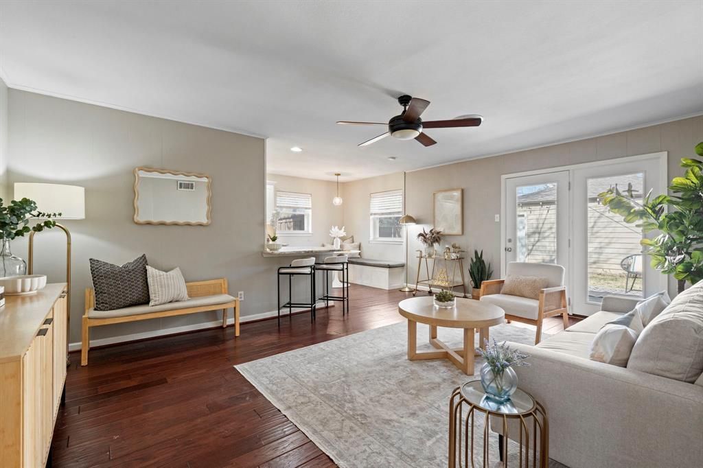 10631 Larchfield Lane, Dallas, TX 75238 Main Photo