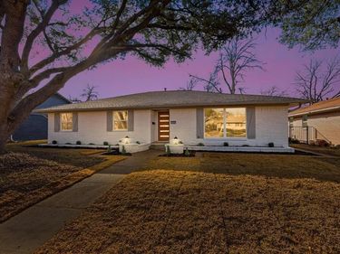 8454 Swift Avenue, Dallas, TX 75228