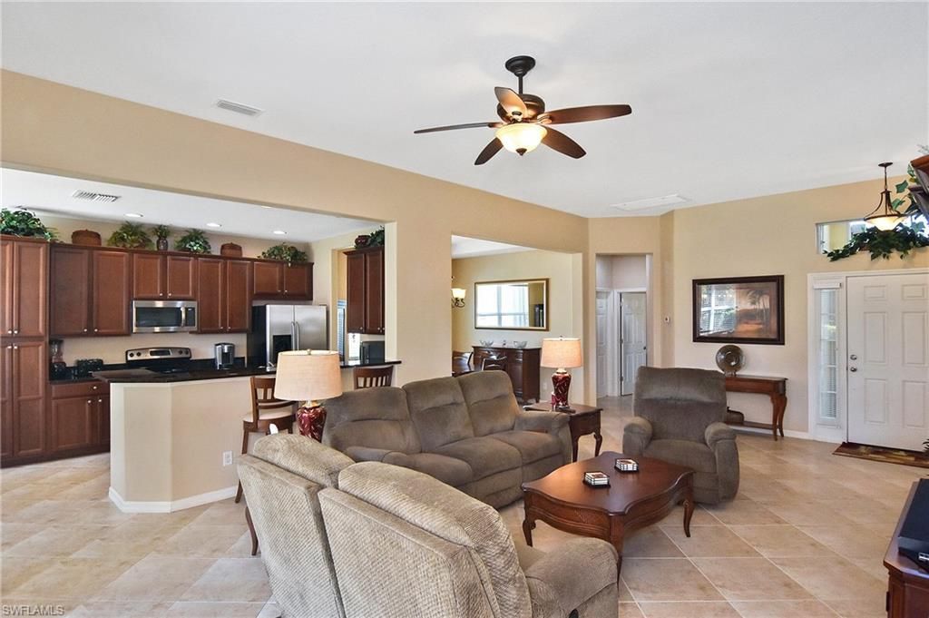 2640 Maraval Ct, Cape Coral, FL 33991 Photo