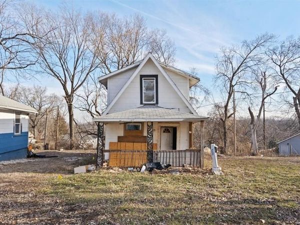 549 Blue Ridge Boulevard, Kansas City, MO 64125