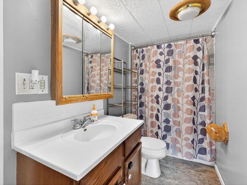 531 E Franklin Street, Circleville, OH 43113 Photo 14