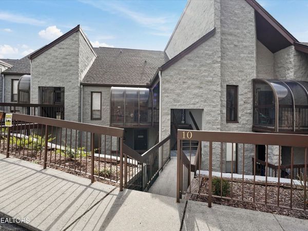 1155 Upper Alpine Way, Gatlinburg, TN 37738