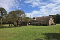 224 Country Club Boulevard photo 4