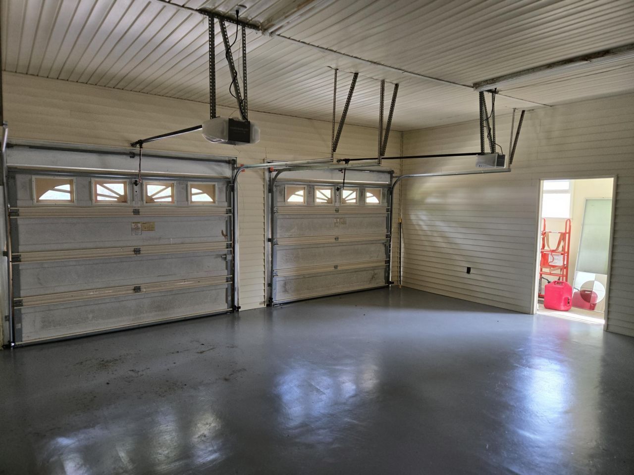 224 Country Club Boulevard Photo 8