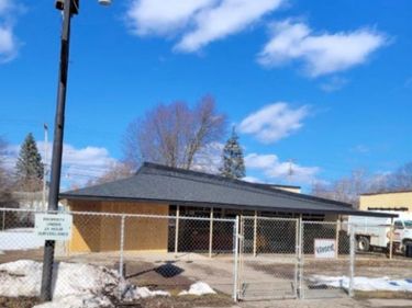 26346 W 7 Mile Road, Redford Twp, MI 48240