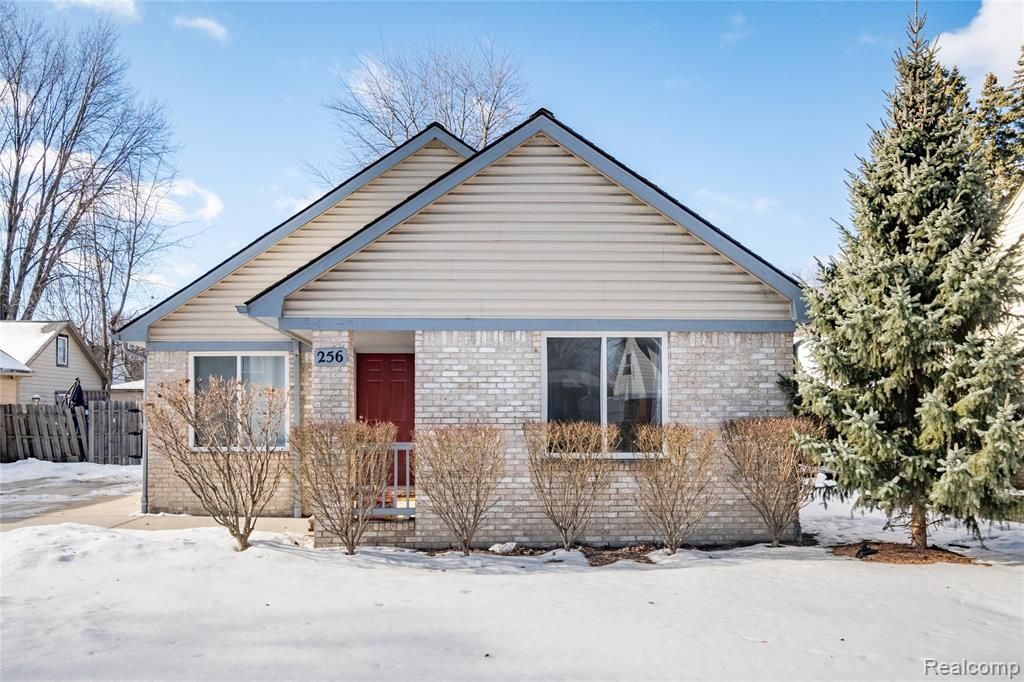 256 Crocker Boulevard, Mt. Clemens, MI 48043 Main Photo
