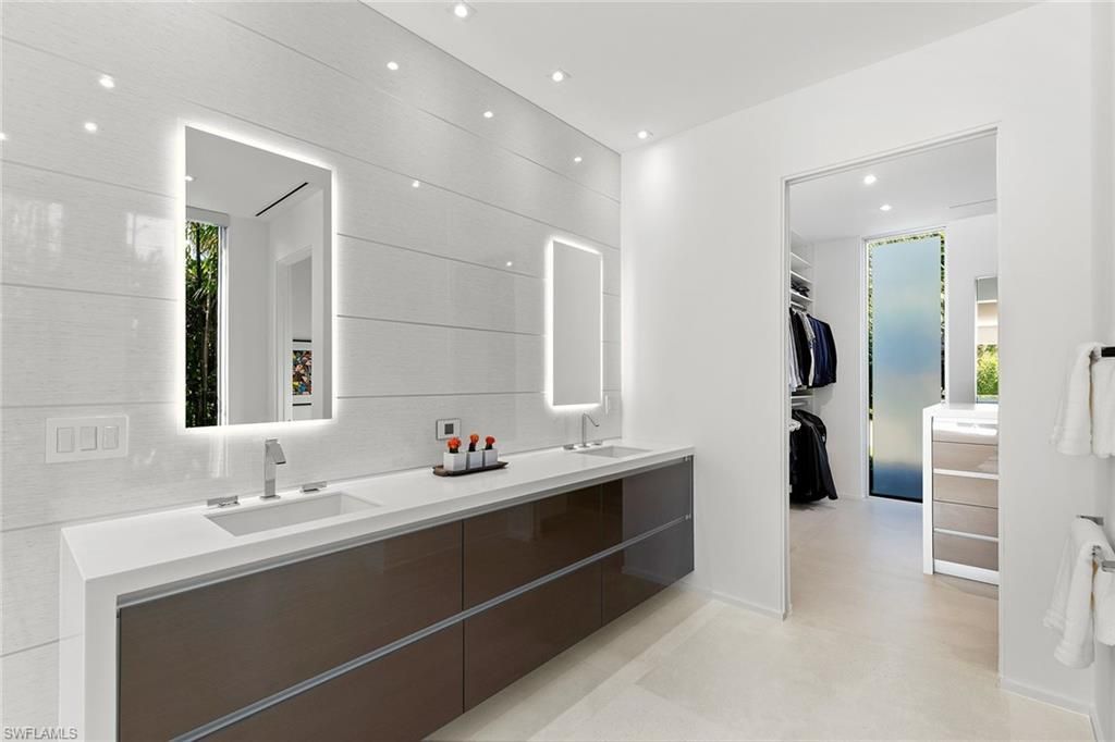 652 Bougainvillea Rd, Naples, FL 34102 Photo