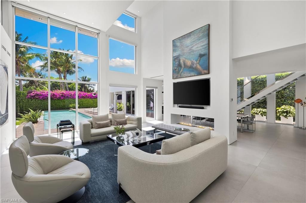 652 Bougainvillea Rd, Naples, FL 34102 Photo