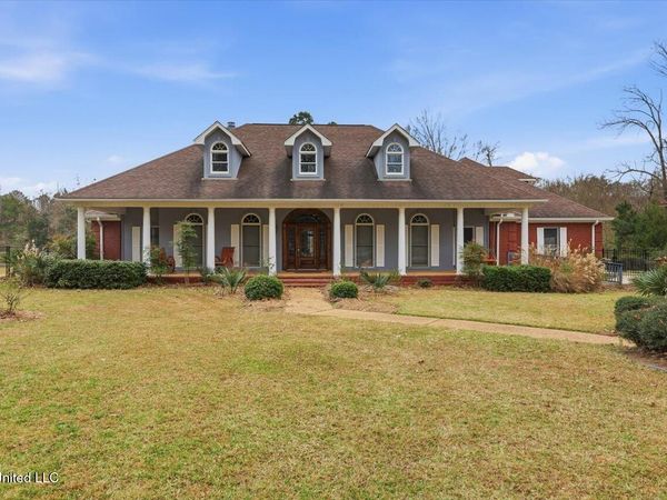 112 Saddle Creek Cove, Canton, MS 39046