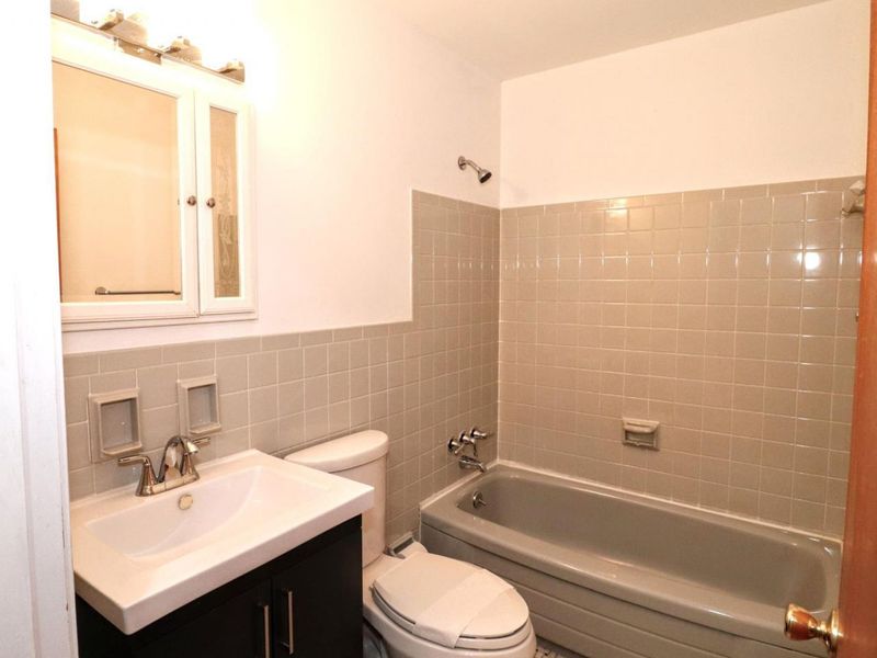 683 Danbury Road, Cincinnati, OH 45240 Photo 20